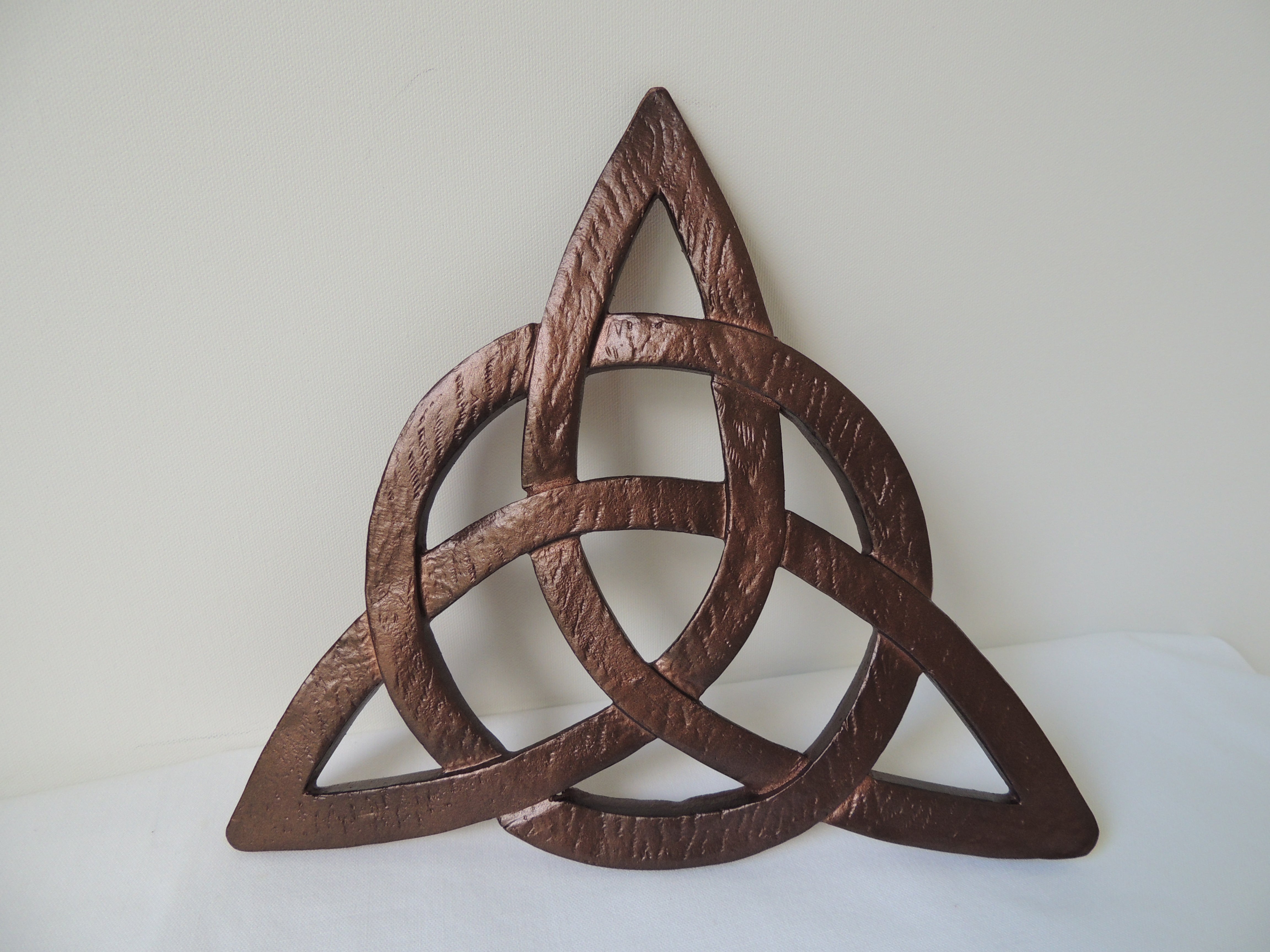 Trinity Knot Wall hanging